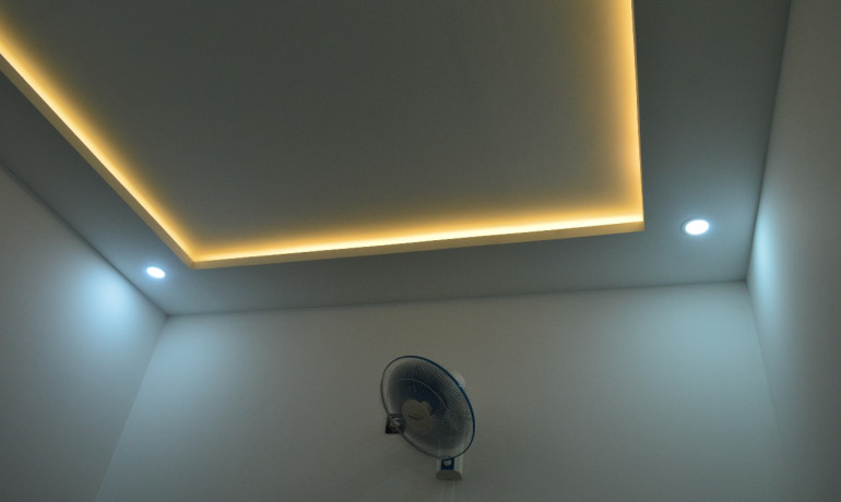 1 cottage with two bedrooms with attached bathroom